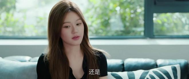 追妻才知许妍为何重新戴上婚戒《许我耀眼》